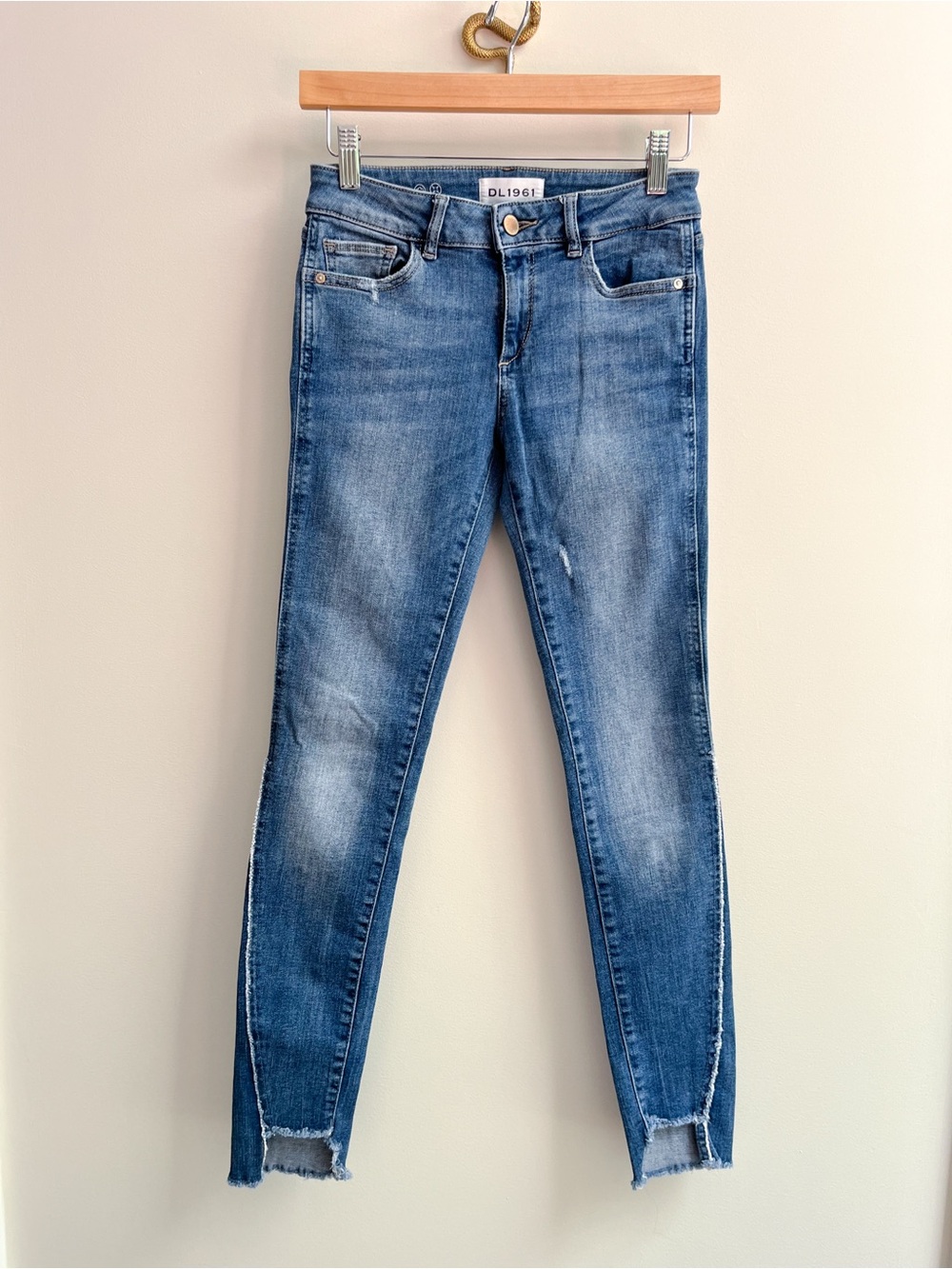 DL1961 Jeans Emma Power Legging Distressed Step Hem Skinny Jeans 24
